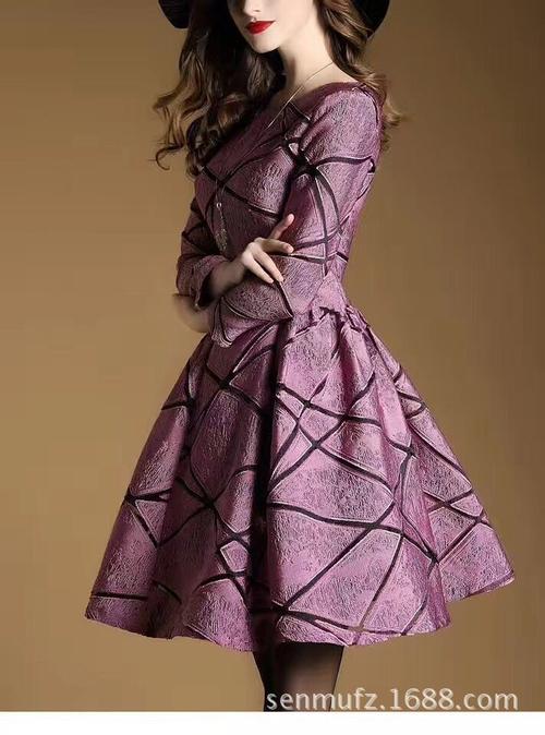 2017春夏欧美爆款女装新品通勒条纹提花连衣裙服装面料厂家批发布